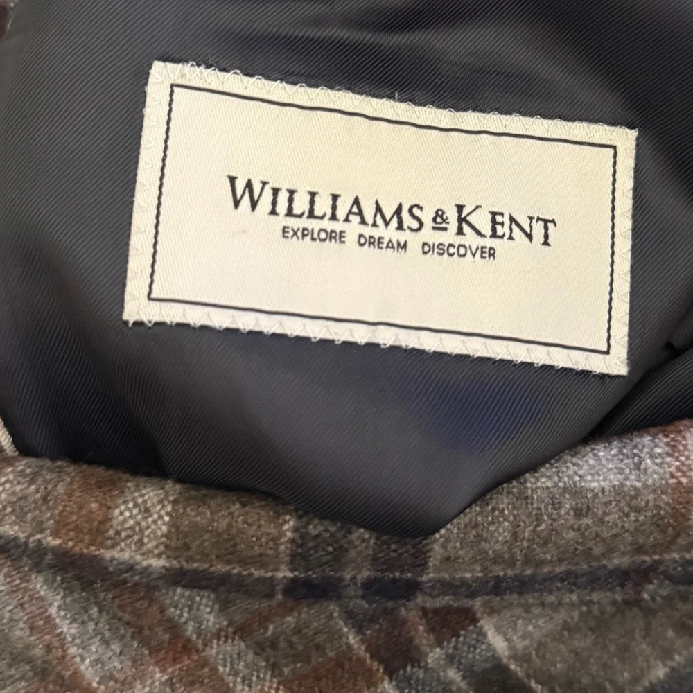 Williams & Kent Wool and‎ Silk Plaid Blazer